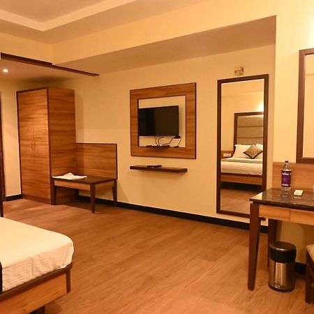 Hotel Sms Grand Imperial Vellore Buitenkant foto