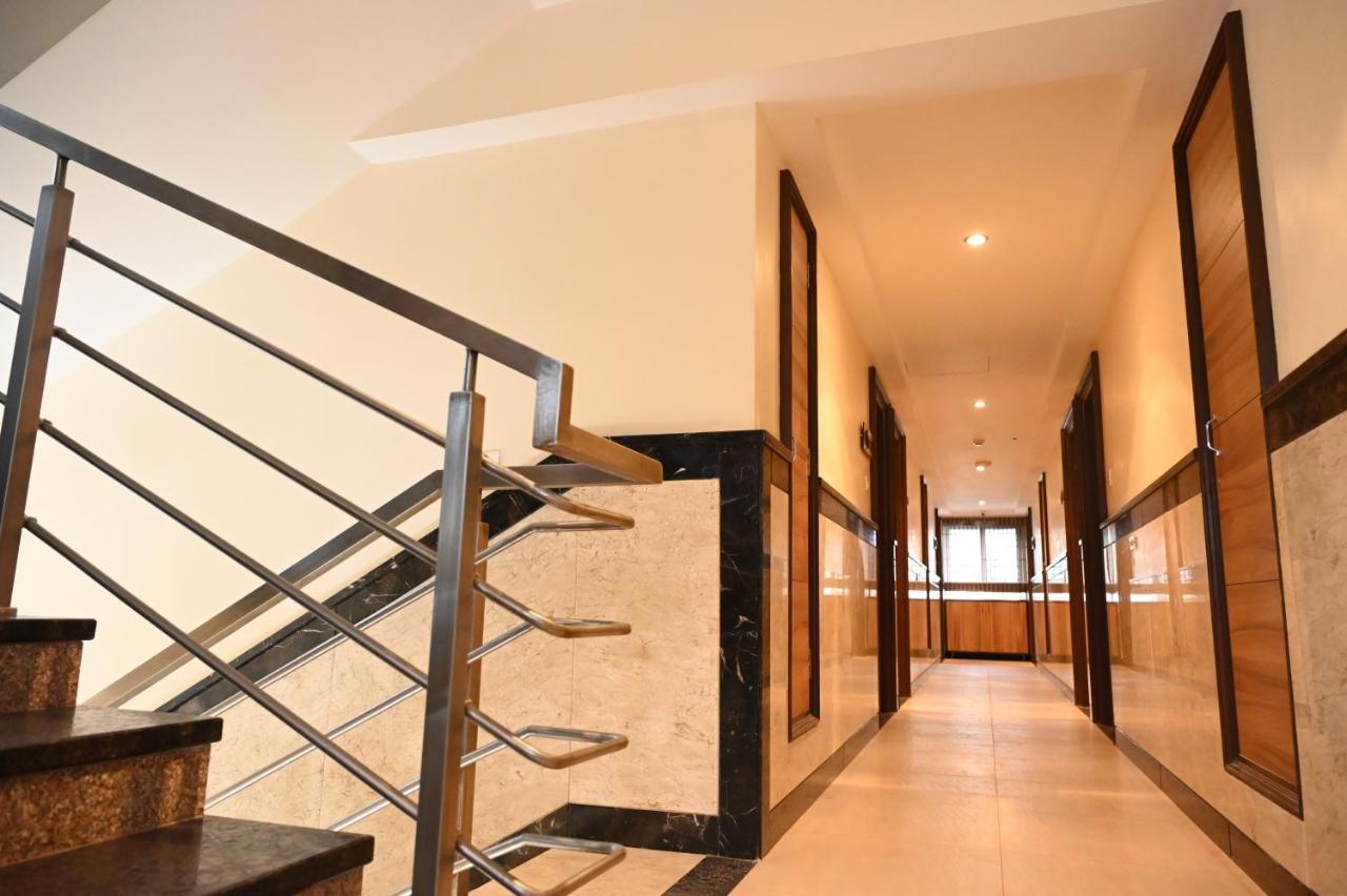 Hotel Sms Grand Imperial Vellore Buitenkant foto