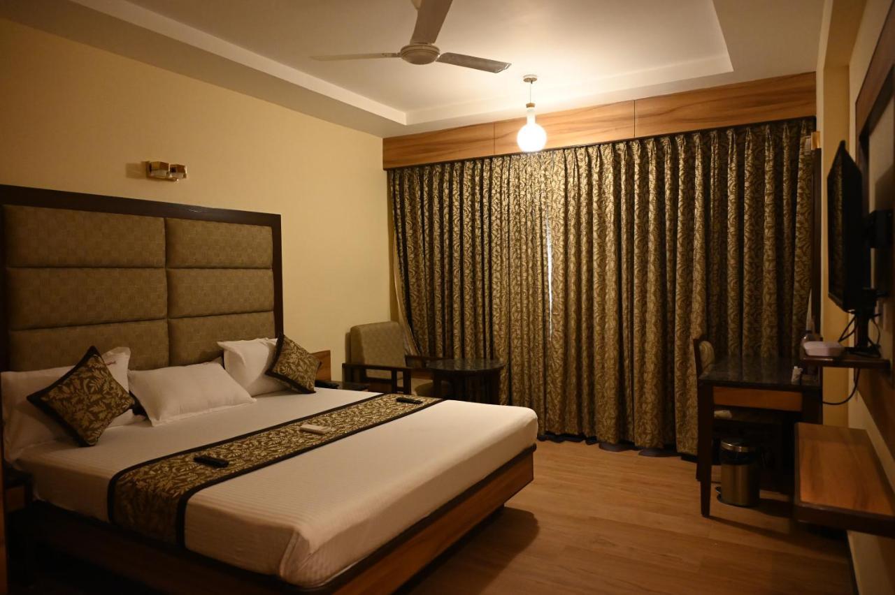 Hotel Sms Grand Imperial Vellore Buitenkant foto