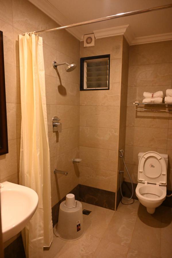 Hotel Sms Grand Imperial Vellore Buitenkant foto